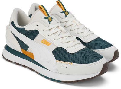 PUMA Road Rider Pace Setter Sneakers For Men(White , 10)