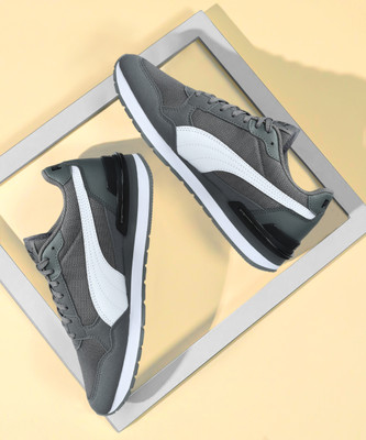 PUMA ST Runner v4 Mesh Sneakers For Men(Grey , 9)