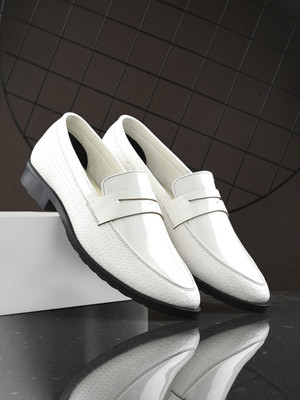 INVICTUS Premium Comfort Outdoor Slip On For Men(White , 10)