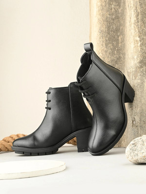 Roadster Boots For Women(Black , 7)