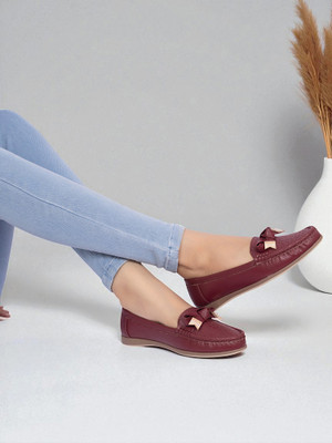 TRUFFLE COLLECTION Loafers For Women(Burgundy , 4)