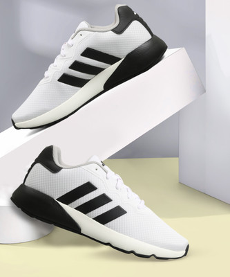 ADIDAS Amalgo M Running Shoes For Men(White , 6)