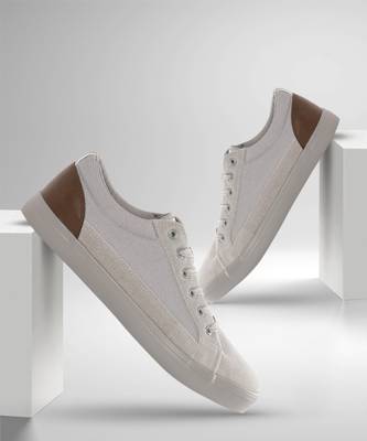 Roadster Men Grey Solid Suede Finish Sneakers Sneakers For Men  (Grey)