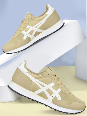 Asics TIGER RUNNER II Casuals For Men(White , 11)