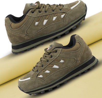 Lakhani Vardaan Running Shoes For Men(Olive , 11)