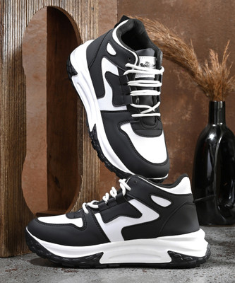 Roadster Sneakers For Women(Black , 7)