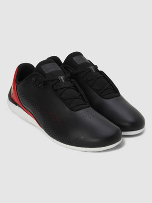 PUMA Ferrari Drift Cat Decima Sneakers For Men(Black , 8)