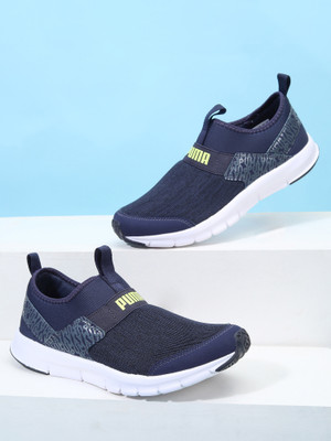 PUMA knit V3 Sneakers For Men(Blue , 7)