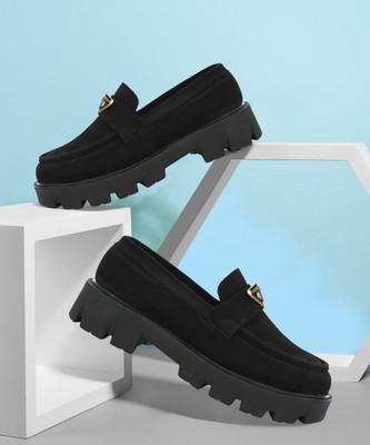 K' Footlance Loafers For Men(Black , 6)