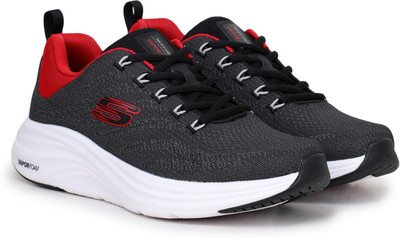 Skechers VAPOR FOAM - VARIEN Running Shoes For Men(Black, Red , 6)