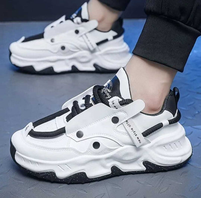 UMBERON New Fashion Outdoor Trendy Lightweight Casual Sneakers For Men Sneakers For Men(Black , 8)