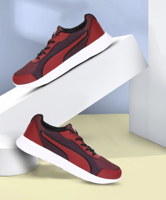 PUMA Watt Running Shoes For Men(Maroon , 7)