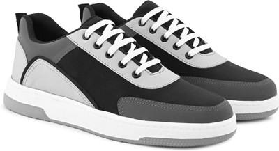 Roadster Lifestyle Casual Shoes for Men | Classic Rounded Toe, Soothing Insole Sneakers Sneakers For Men(Black , 9)