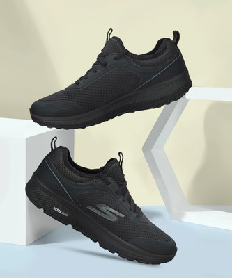 Skechers GO RUN CONSISTENT Running Shoes For Men(Black , 7)