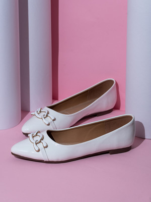 Inc.5 Party Wear Solid Pointed Ballerinas Bellies For Women(White , 7)