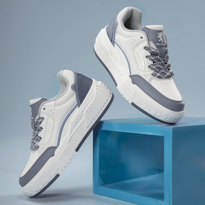 RED TAPE Women’s Lifestyle Sneakers Sneakers For Women(White, Blue , 4)
