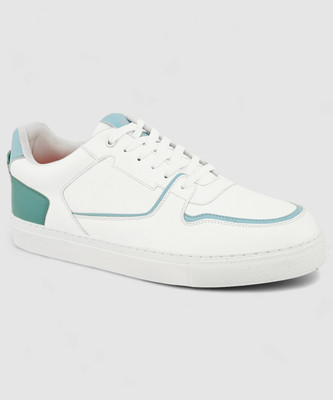 HRX by Hrithik Roshan Sneakers For Men(White , 9)