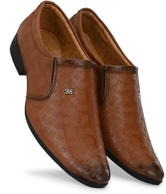 house of common Men's Party wear stylish formal shoes Slip On For Men(Tan , 7)