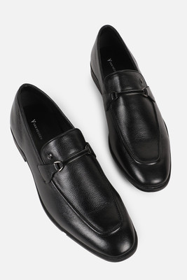 VAN HEUSEN Slip On For Men(Black , 7)