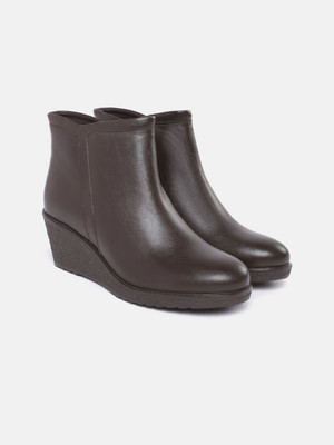 Roadster Boots For Women(Brown , 5)