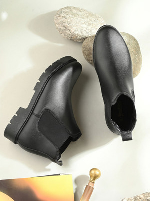 Roadster Boots For Women(Black , 7)