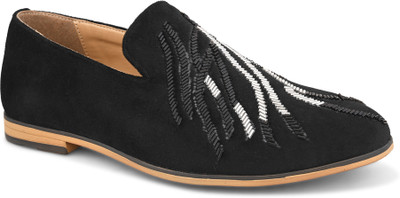 House of Pataudi Comfortable Embroidered Velvet Slip-On Mojaris For Men(Black , 6)