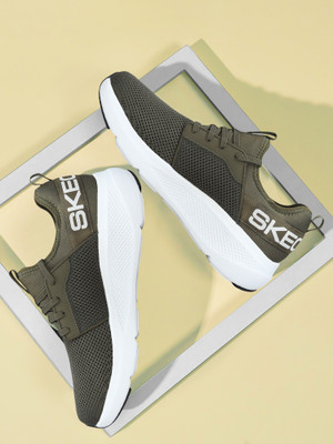 Skechers GO RUN VELOCITY - VALOR 2.0 Sneakers For Men(Olive , 7)