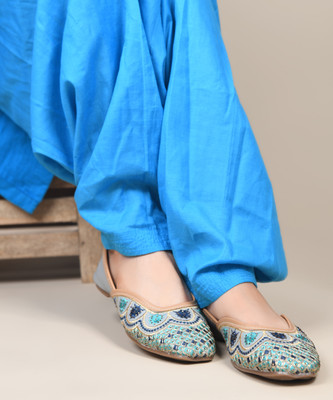 jm looks Women’s Traditional Embroidered Juttis | Ethnic Handmade Slip-On Juttis Bellies For Women(Grey , 6)