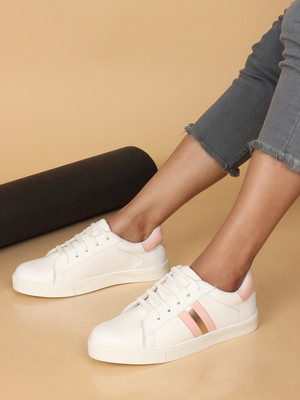 Roadster Trending Stylish Comfortable lightweight Sneakers For Women(White , 4)
