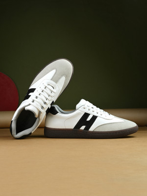 Roadster Casual Casuals For Men(White , 6)