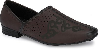 John Karsun Mojaris for men |jutti for men |belly shoes |nagra |valley shoes |mojdi Mojaris For Men(Brown , 8)