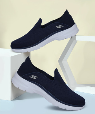 Skechers GO WALK 6 - TRAVERSE Walking Shoes For Men(Navy , 6)