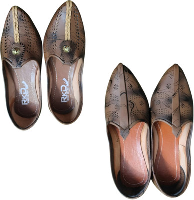 MOJARIJUTTI Men's mojaris – traditional Indian footwear for men Slip On For Men(Brown, Brown , 12)