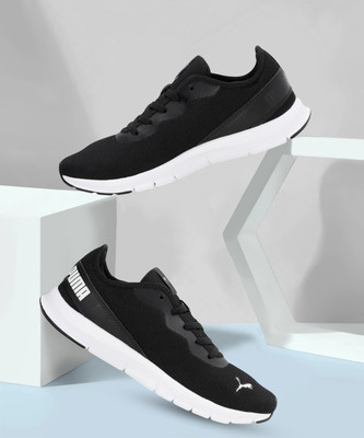 PUMA Hustle V2 IDP Sneakers For Men(Black , 9)