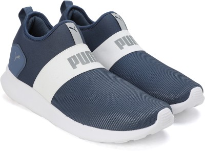 PUMA Puma Relax Knit Slip on Sneakers For Men(Blue)