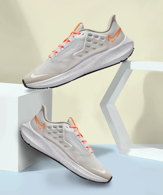 NIKE Pegasus 39 Shield Running Shoes For Women(Grey , 6)