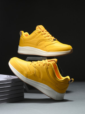 OFF LIMITS STUSSY W ( MEMORY TECH ) Running Shoes For Men(Yellow , 3)