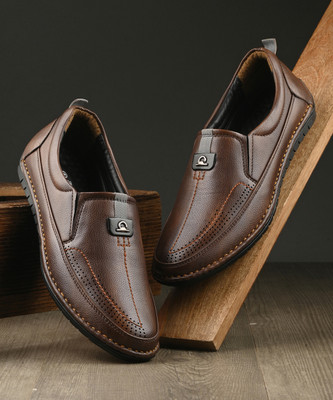 HERE&NOW Slip On For Men(Brown , 7)