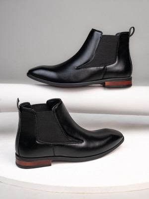 Roadster Roadster Men Black Chelsea Boots Boots For Men(Black , 7)