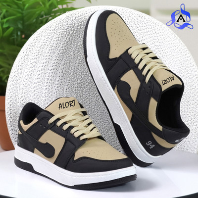 ALORT STYLISH SPORTS RUNNING AND GYM AND TRANNING SHOES Sneakers For Men(Black , 9)