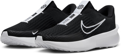 NIKE Interact Run EasyOn Running Shoes For Men(Black , 8)