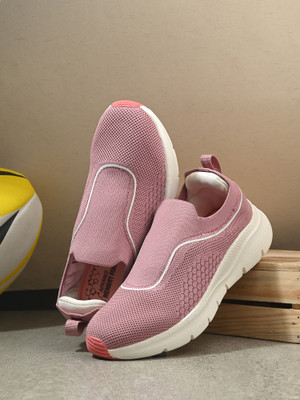 HRX by Hrithik Roshan Walking Shoes For Women(Pink , 6)