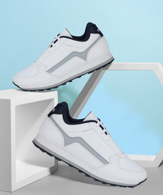 CAMPUS SIRIUS Sneakers For Men(White , 7)