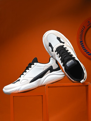 HRX by Hrithik Roshan HARRY Running Shoes For Men(Off White , 11)