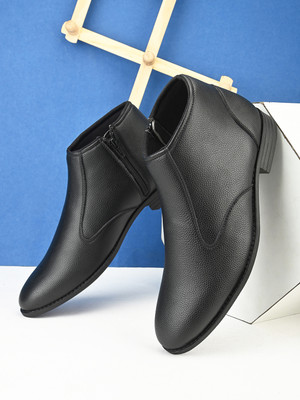 Roadster Boots For Men(Black , 7)