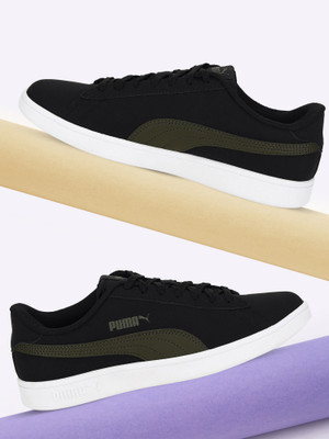 PUMA Puma Smash V2 Buck Sneakers For Men(Black , 7)