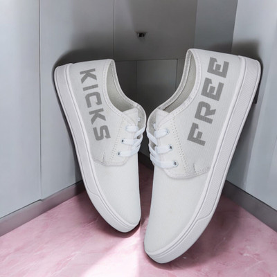 Free Kicks FK-501FK Off White Stylish Sneakers For Men(Off White , 7)