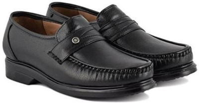 CARBOY Stylish Good Looking Casual Shoes Formal & Party Wear Loafers For Men(Black , 7)