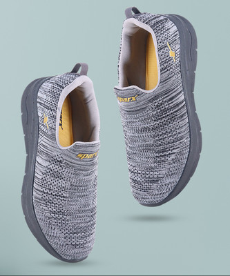 Sparx SM 817 Walking Shoes For Men(Grey, Gold , 8)