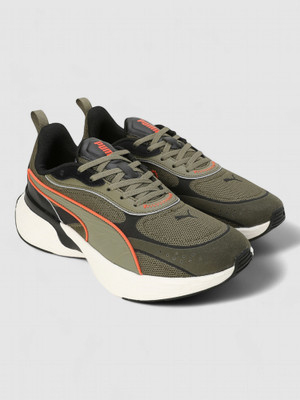 PUMA Softride Sway Chase Res Running Shoes For Men(Green , 6)